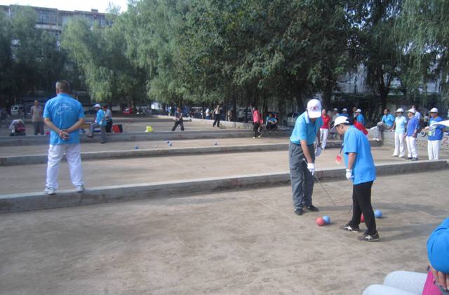 全省中老(lǎo)年(nián)人(rén)地(dì)擲球比賽